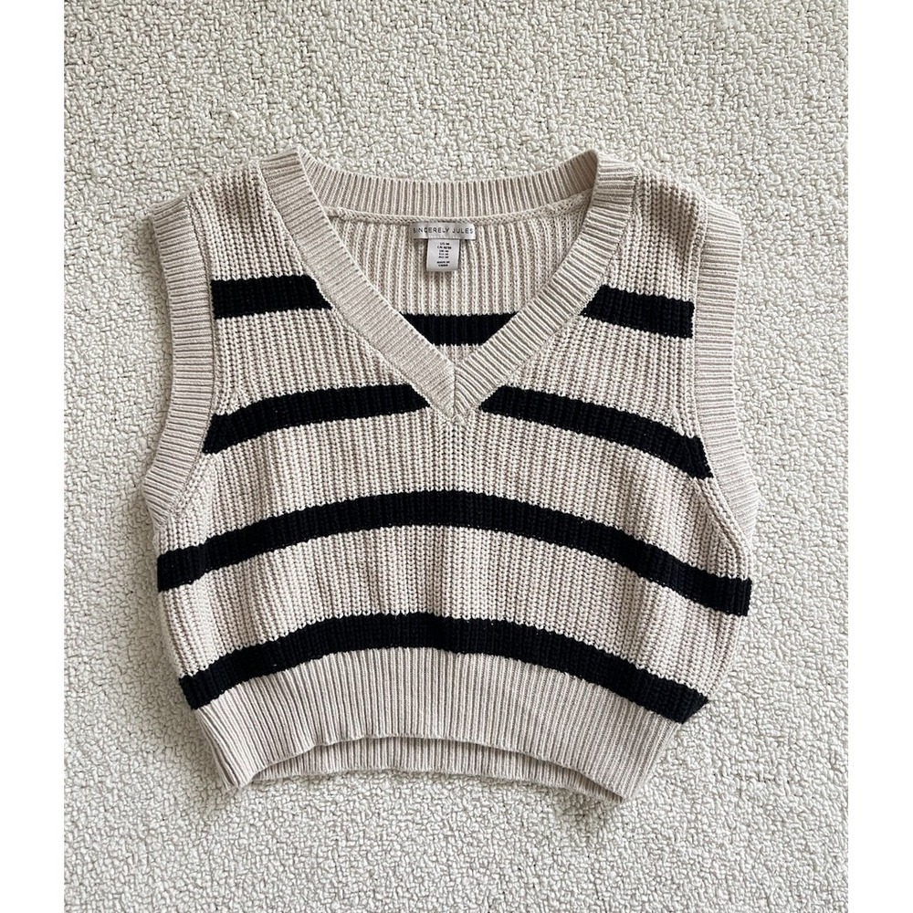 Sincerely Jules Minimalist Striped Knit Vest Preppy V-Neck Classic Cream Black M